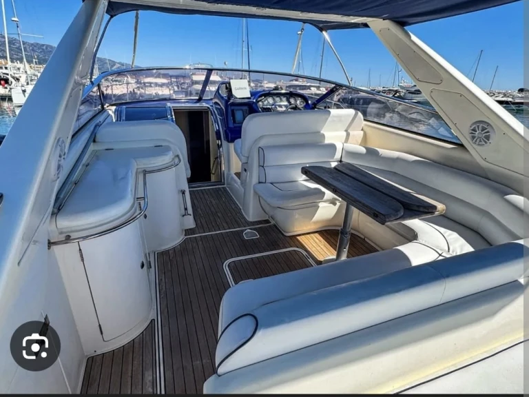 Alquiler de embarcaciones Sunseeker Moustique 42 enTorrevieja en Samboat
