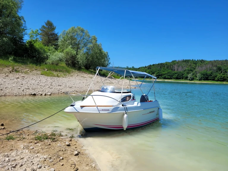 Alquiler La Tour-du-Meix - Quicksilver Activ 420 Cabin en SamBoat