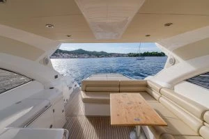Alquiler de Sunseeker Portofino 48 en Zadar