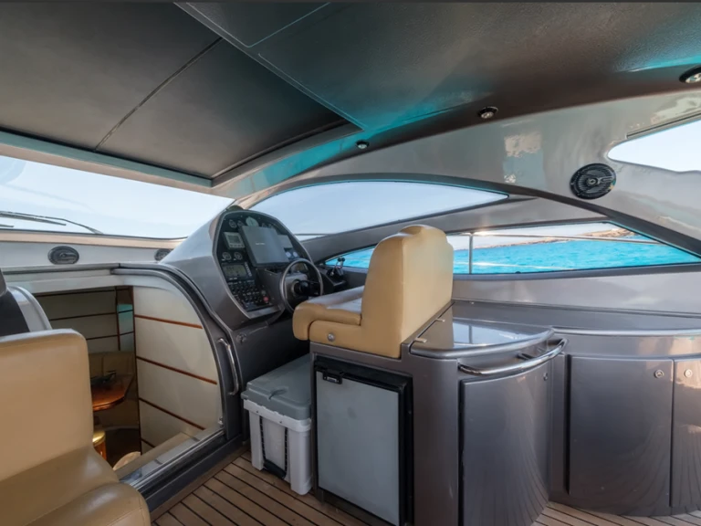 Alquiler de embarcaciones Pershing Pershing 50 enIbiza (Ciudad) en Samboat