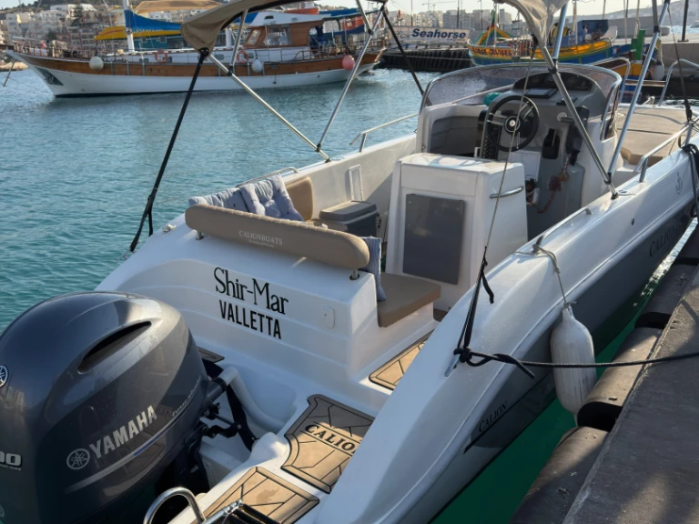 Alquiler de Calion 23 WA  en Msida Yacht Marina