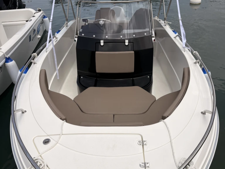 Alquiler de Pacific Craft Pacific Craft 545 Open en Pointe-à-Pitre