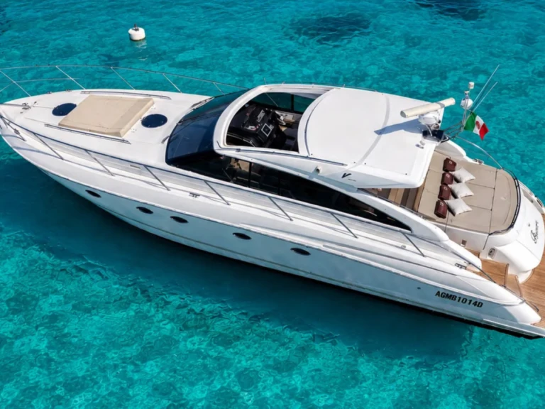 Alquiler de Princess Princess V53 en Port of Cannigione