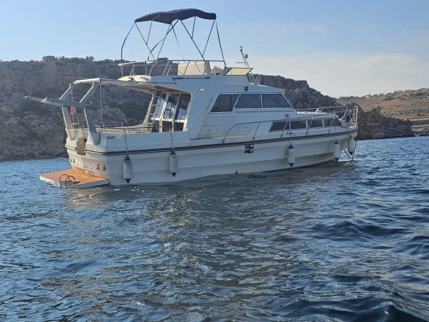 Alquiler de Ferretti Altura 38 Fly en Xemxija