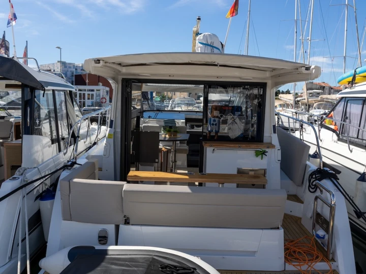 Alquiler Biograd na Moru - Sealine Sealine C335 en SamBoat