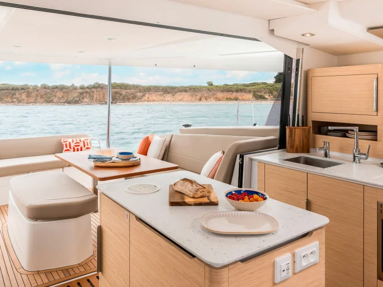 Alquiler de barcos Volos barato de Fountaine Pajot New 41