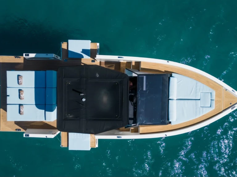 Alquiler de De Antonio DE ANTONIO YACHTS D34 CRUISER  en Ibiza (Ciudad)