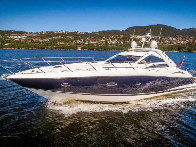 Alquiler de Sunseeker Portofino 53 en Capri