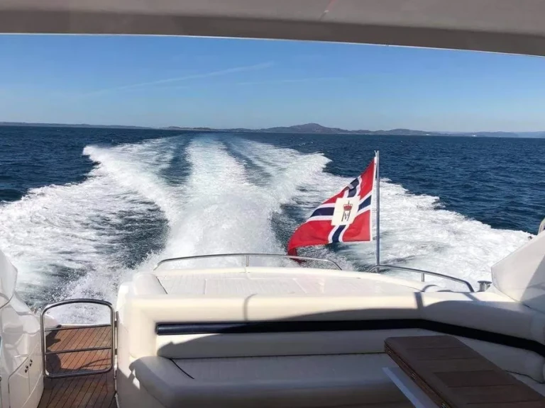 Alquiler de Lancha, con o sin patrón Sunseeker Capri