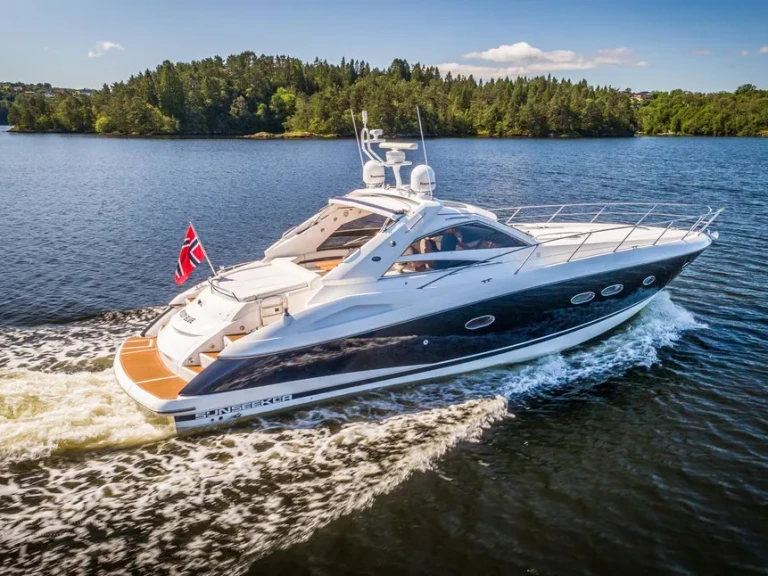 Alquiler Lancha Sunseeker con o sin  título de navegación