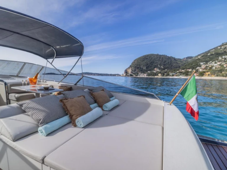 Alquiler de Lancha, con o sin patrón Itama Saint-Jean-Cap-Ferrat