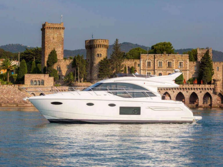 Princess Princess 49 Fly de alquiler a Juan-les-Pins
