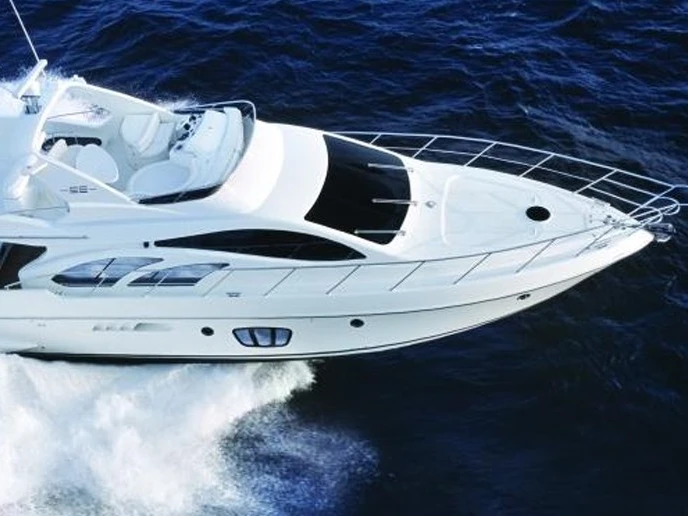 Alquiler de Azimut Azimut 55 Fly en Juan-les-Pins