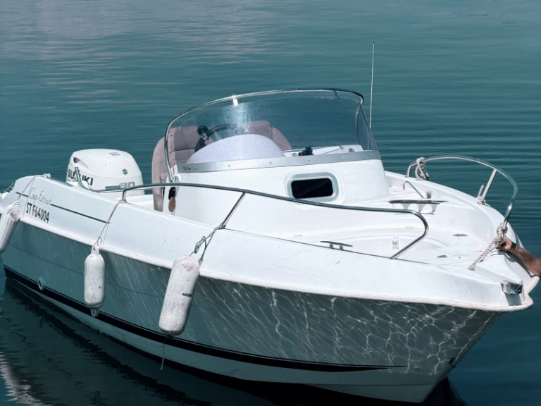 Alquiler de embarcaciones B2 Marine Cap ferret 572 open enSète en Samboat