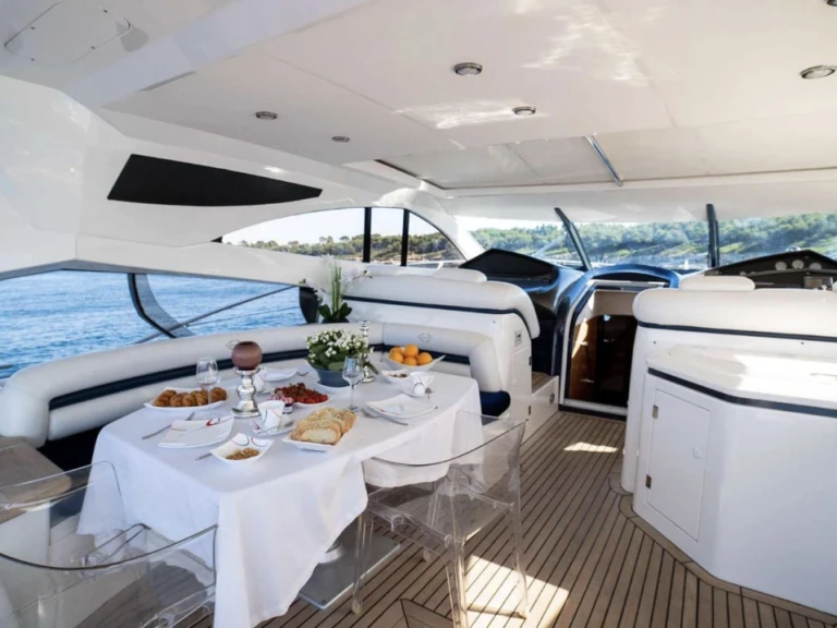Alquiler Yate de lujo Sunseeker con o sin  título de navegación
