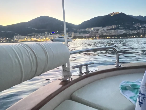 Fratelli Aprea Sorrento 7,50 open cruise de alquiler a Porto di Salerno