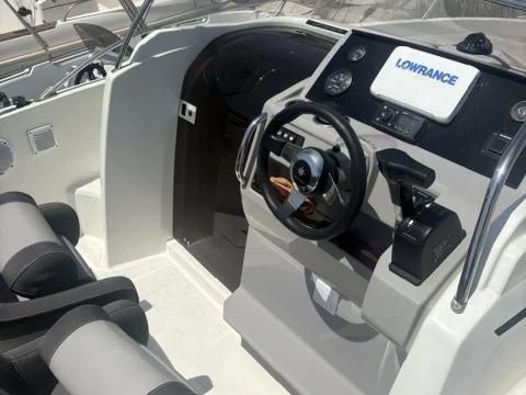Jeanneau Cap Camarat 6.5 WA de alquiler a Sète