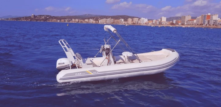Alquiler de Zar Mini Rib 10 en Palamós