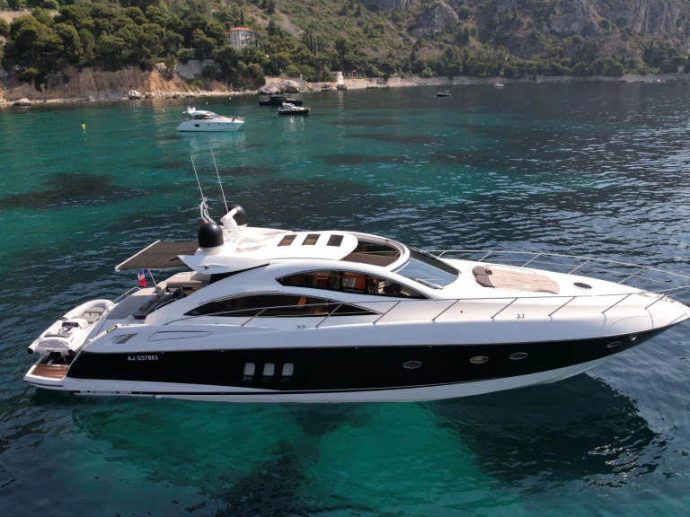 Alquiler de Sunseeker Predator 62 en Beaulieu-sur-Mer