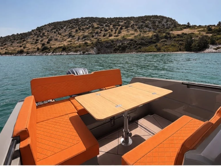 Alquiler de Protagon Space 25 en Zante