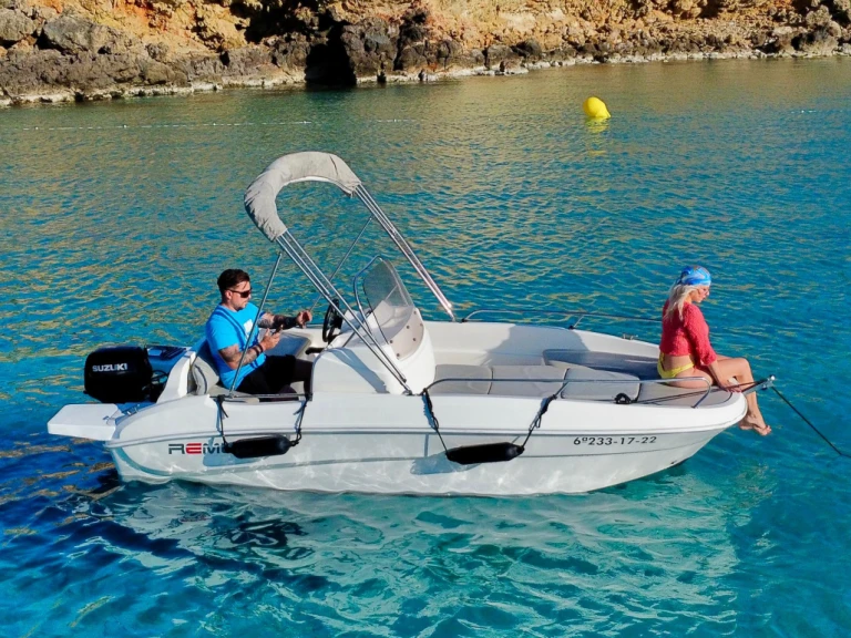 Alquiler de barcos Sant Antoni de Portmany barato de Remus 450 open