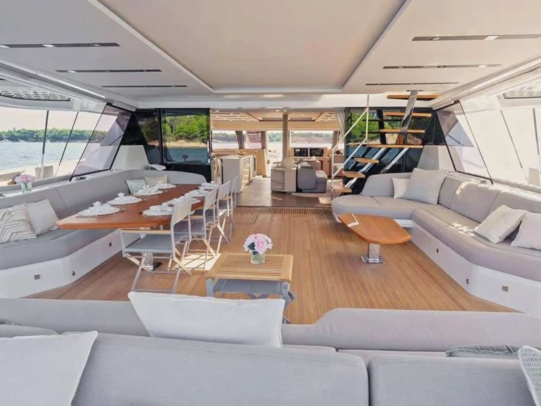 Alquiler de Catamarán, con o sin patrón Fountaine Pajot Kallithea