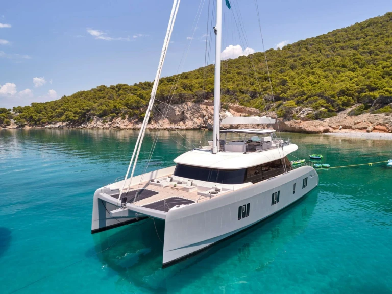 Alquiler de embarcaciones Sunreef Sunreef 80 (4 cab) enKallithea en Samboat