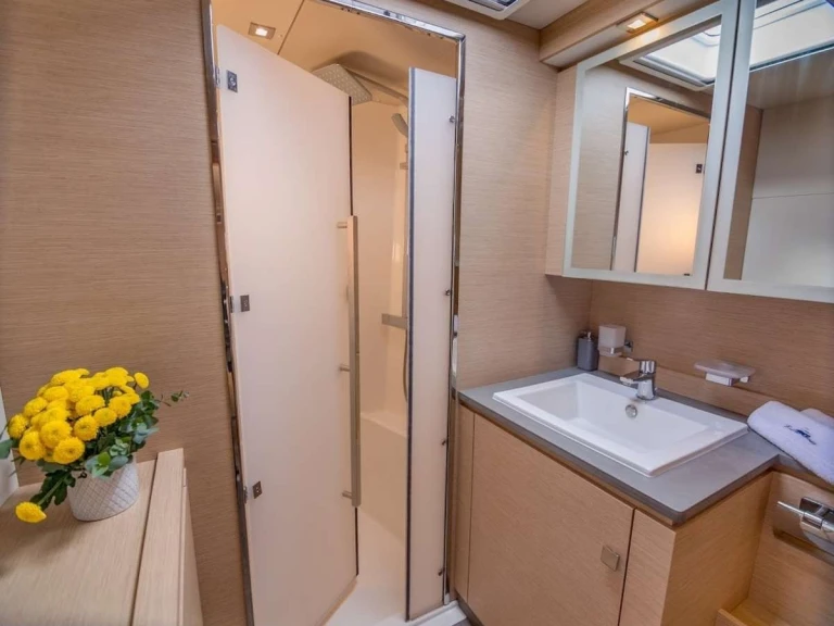 Alquiler de embarcaciones Fountaine Pajot Fountaine Pajot MY 44 enNéa Péramos en Samboat