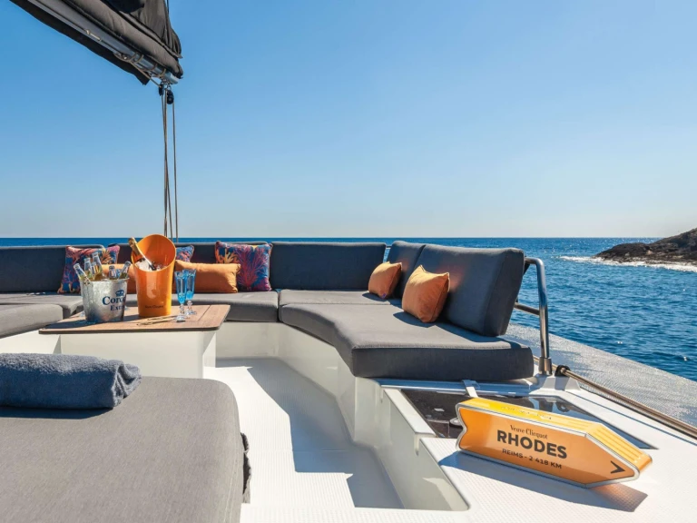 Alquiler Catamarán Fountaine Pajot con o sin  título de navegación