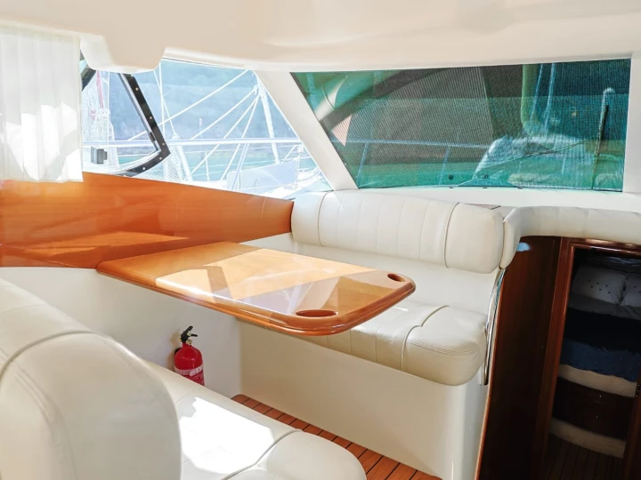 Alquiler de barcos Vigo barato de Prestige 460 Fly