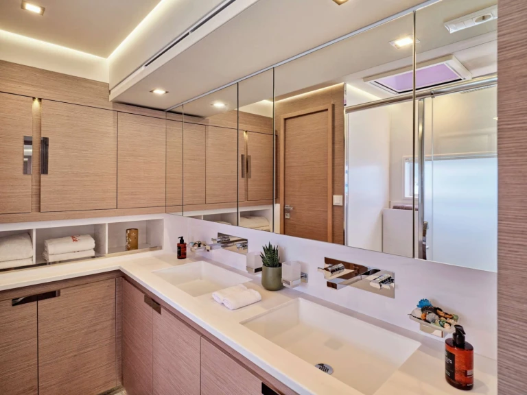 Fountaine Pajot Fountaine Pajot Alegria 67 (4 cab) de alquiler a Néa Péramos