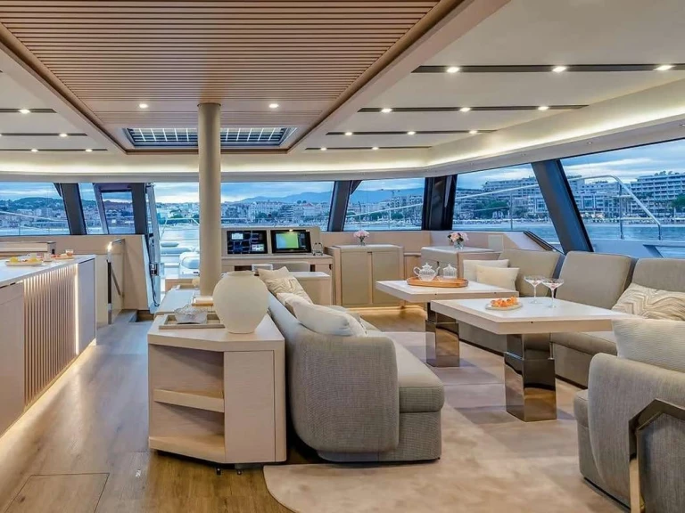 Alquiler de Catamarán, con o sin patrón Fountaine Pajot Kallithea
