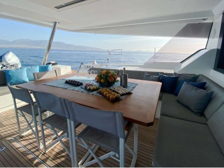 Alquiler de Fountaine Pajot Fountaine Pajot Samana 59 (5 cab) en Álimos