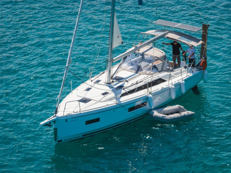 Alquiler de embarcaciones Bénéteau Oceanis 37.1 enPréveza en Samboat