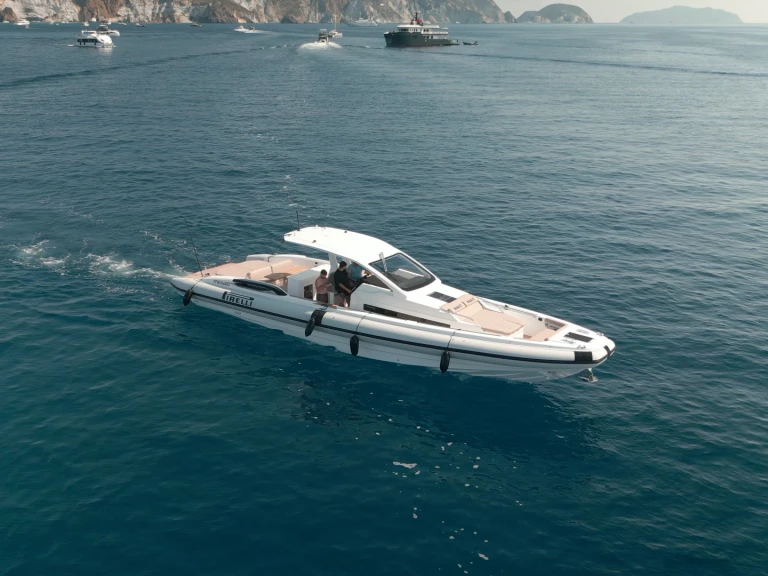 Alquiler Castellammare di Stabia - Pirelli Pirelli 50 EFB en SamBoat