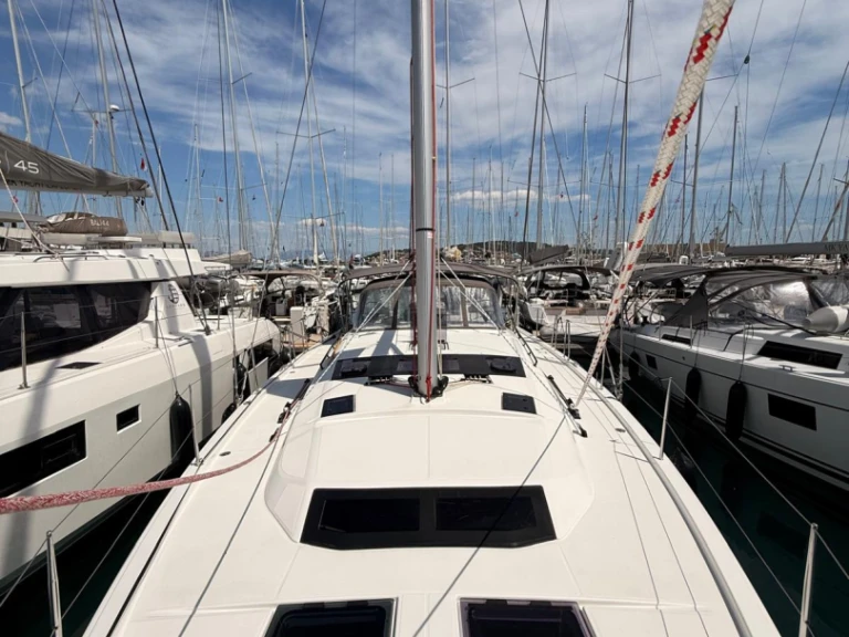 Alquiler de Velero, con o sin patrón Dufour Seget Donji