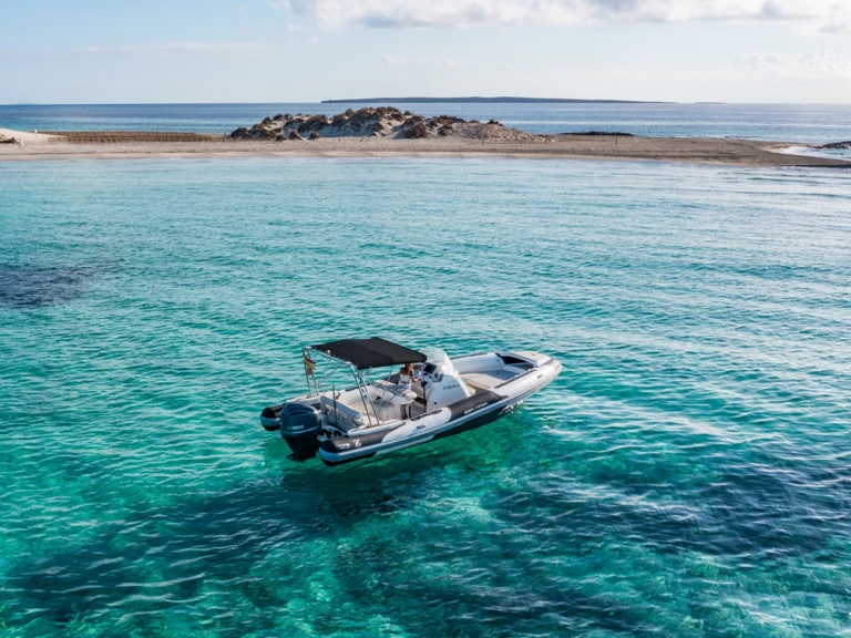 Zodiac Sea Hawk 800 de alquiler a Ibiza (Ciudad)
