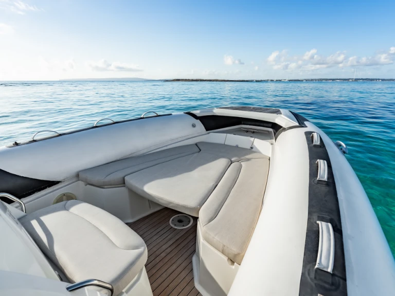 Alquiler Neumática en Ibiza (Ciudad) - Zodiac Sea Hawk 800