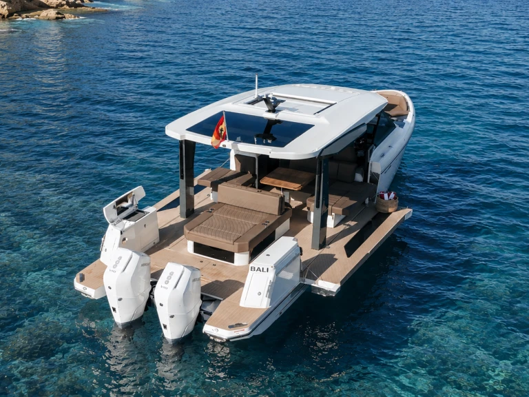 Alquiler de embarcaciones Saxdor Saxdor 400 GTO enPalma de Mallorca en Samboat