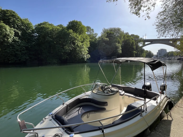 Alquiler de barcos Nogent-sur-Marne barato de Eolo 590 Open