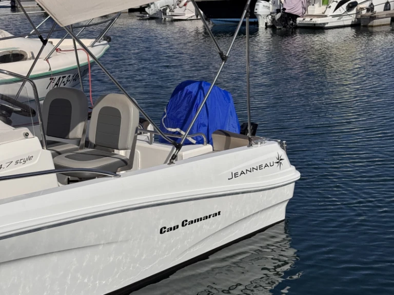 Alquiler de barcos Alicante barato de Cap Camarat 4.7 CC Style