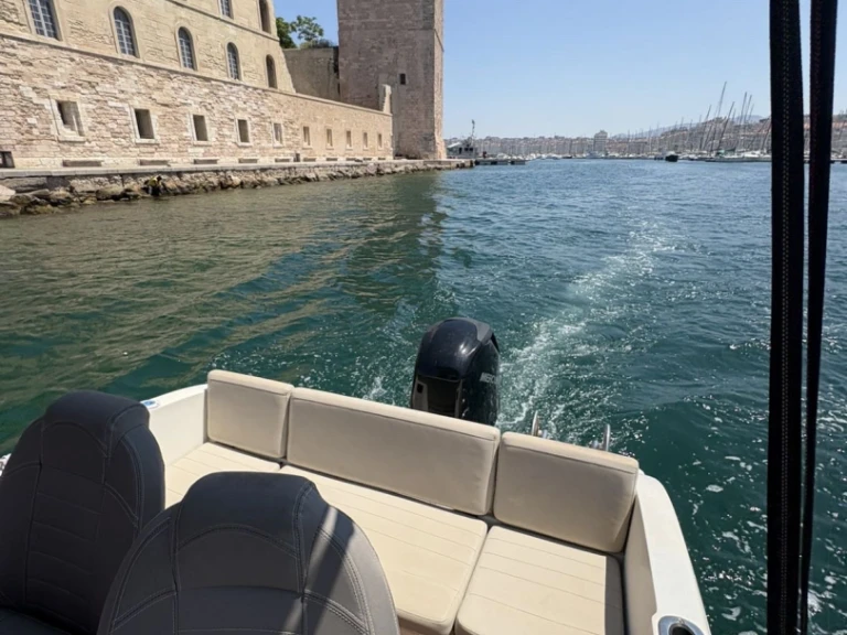 Alquiler de embarcaciones Quicksilver Activ 535 Open enMarsella en Samboat
