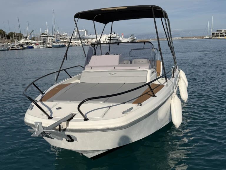 Alquiler de embarcaciones Bénéteau Flyer 7 SUNdeck enAntibes en Samboat
