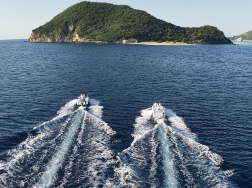 Alquiler Laganás - Ranieri Azzura en SamBoat