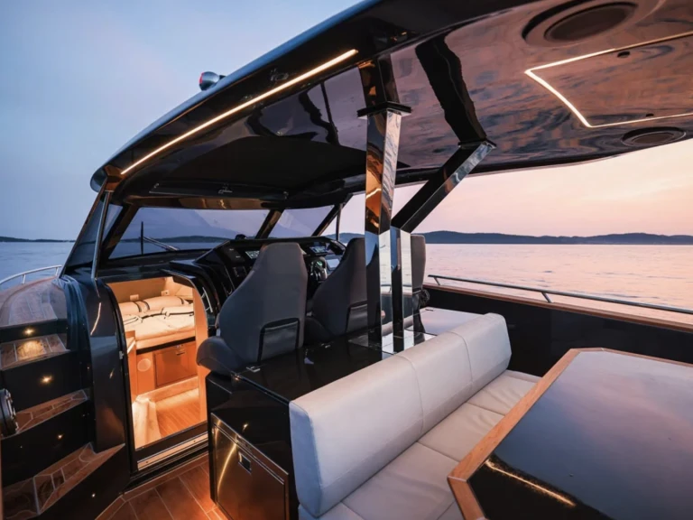 Alquiler de barcos Mónaco barato de FOCUS 37