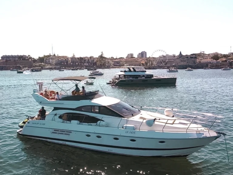 Alquiler Yate de lujo Azimut con o sin  título de navegación