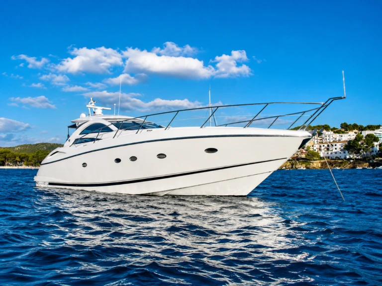 Alquiler de Yate de lujo, con o sin patrón Sunseeker Marina de Dénia