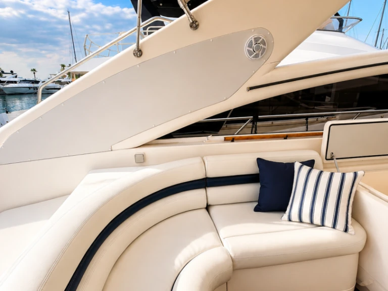 Yate de lujo para alquilar Marina de Dénia al mejor precio