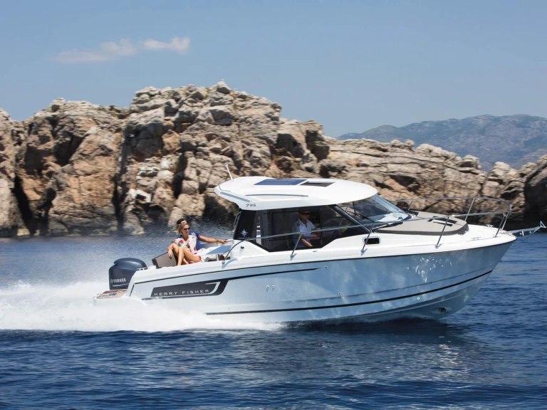 Alquiler de barcos Split barato de Merry Fisher 795