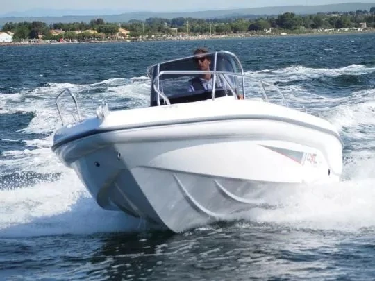 Ranieri Open Voyager 19 de alquiler a Bénodet